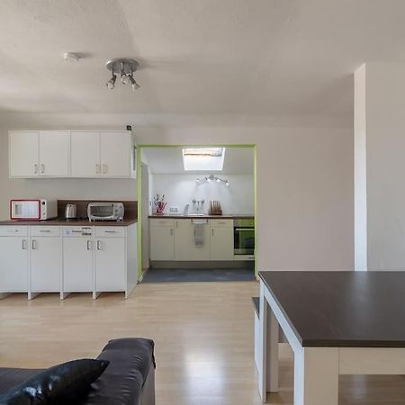 Lovely Spacious 3Room Loft Under Roof-100M2-Touristarea Rauth Exteriör bild