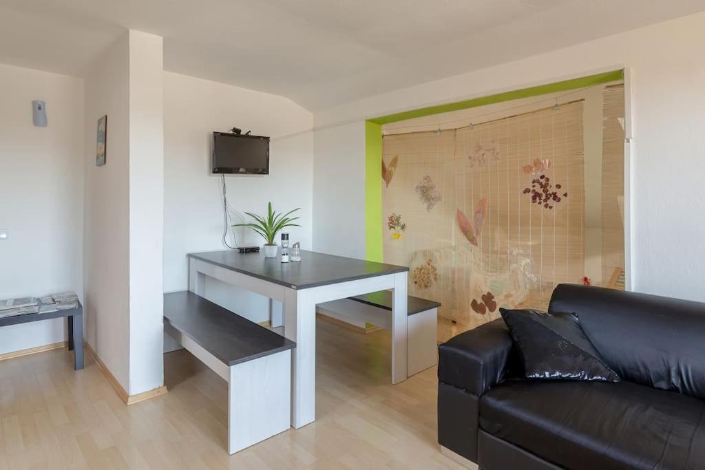 Lovely Spacious 3Room Loft Under Roof-100M2-Touristarea Rauth Exteriör bild